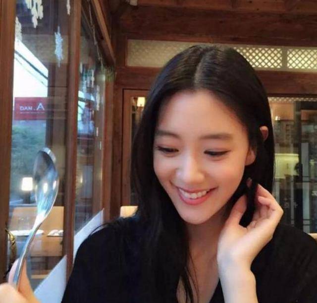 弹壳舞女 直播
